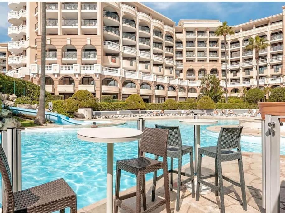 Cannes, Piscine - Vue - Terasse Apartment